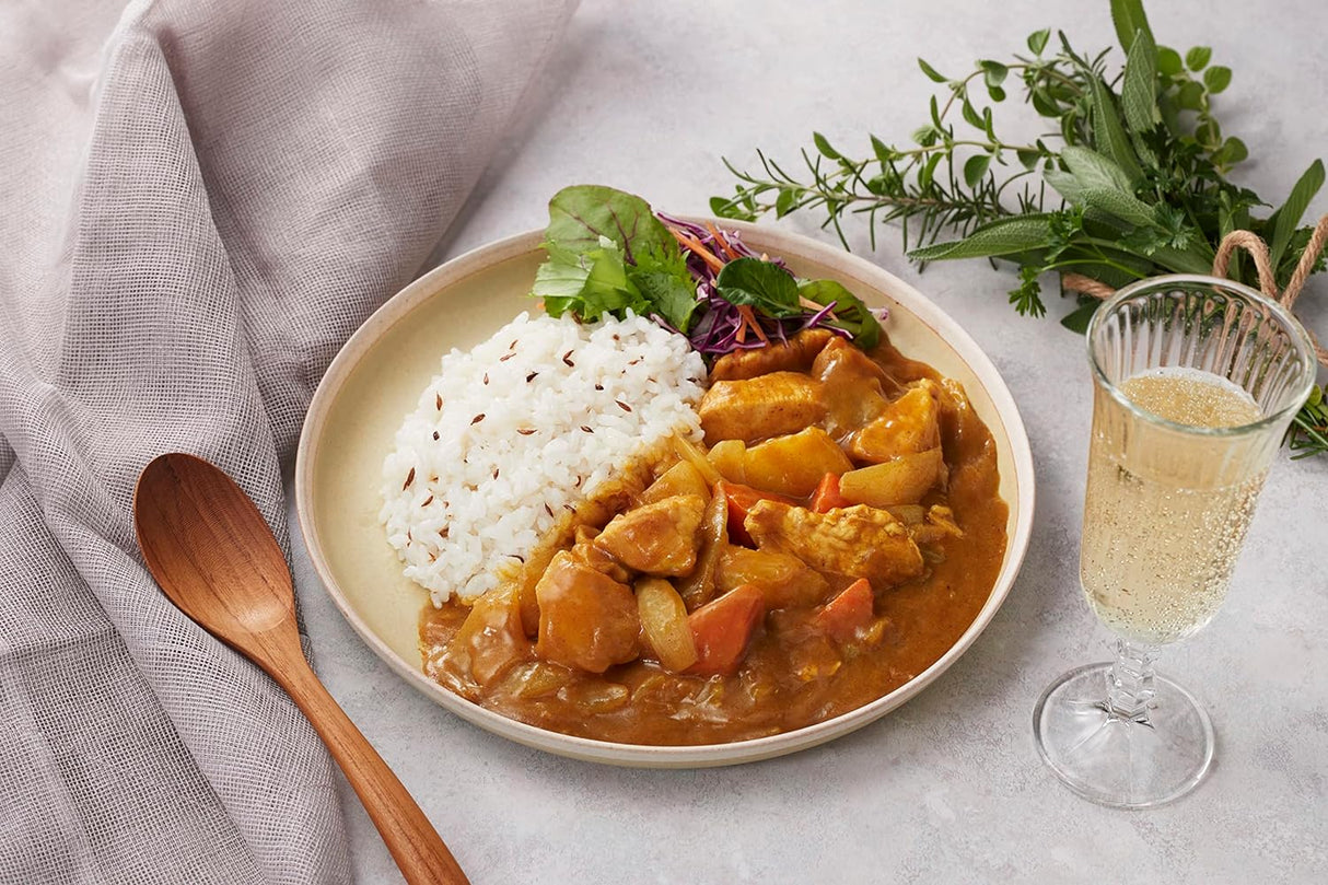 Golden Curry Hot S&B, 220 g