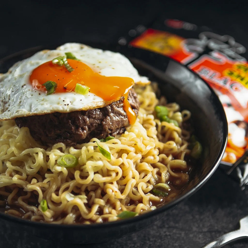 Greitai paruošiami makaronai Shin Ramyun Black su jautienos kaulų sultiniu (šeimos pakuotė) NONGSHIM, 4 x 130 g
