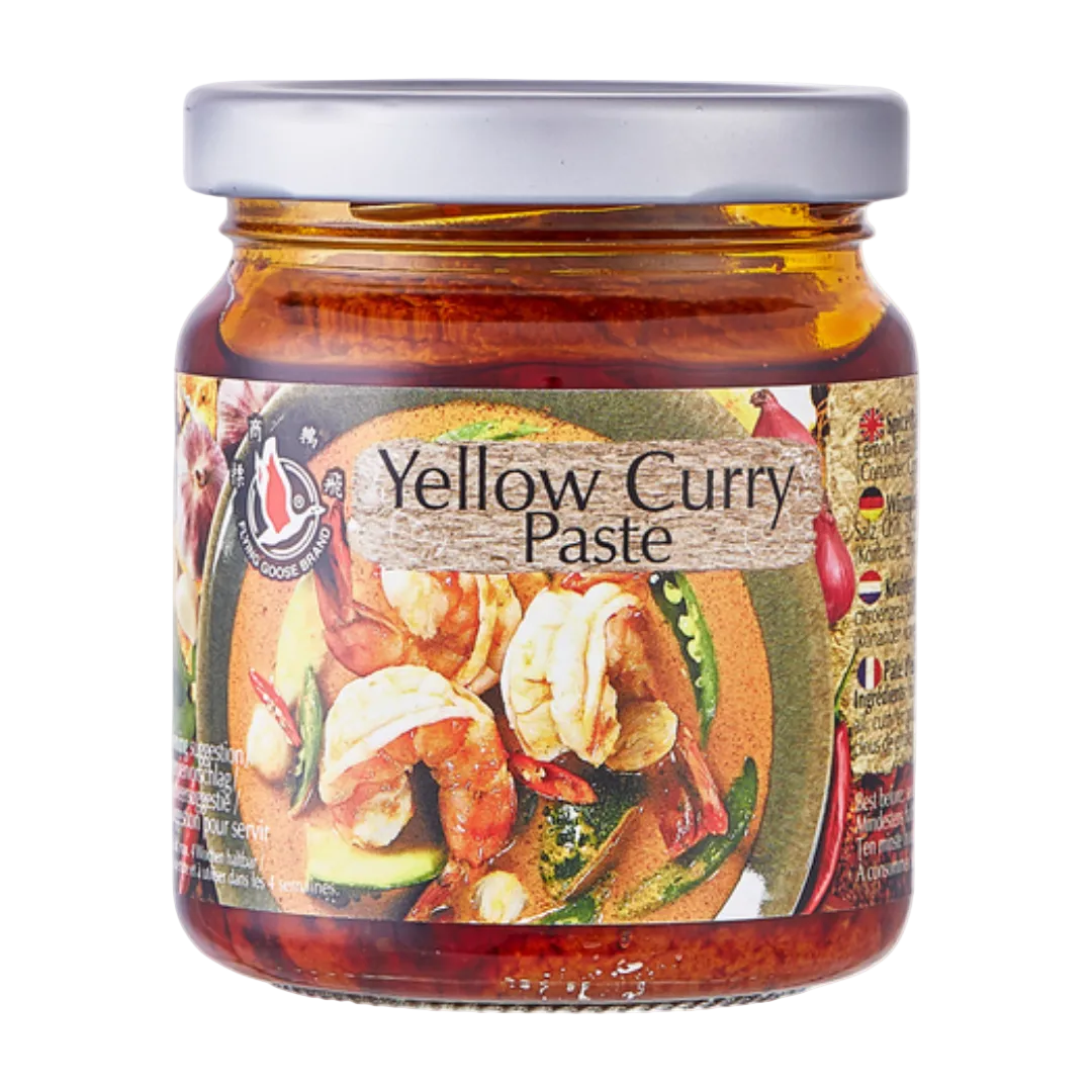Yellow Curry Paste FLYING GOOSE, 195 g glass jar