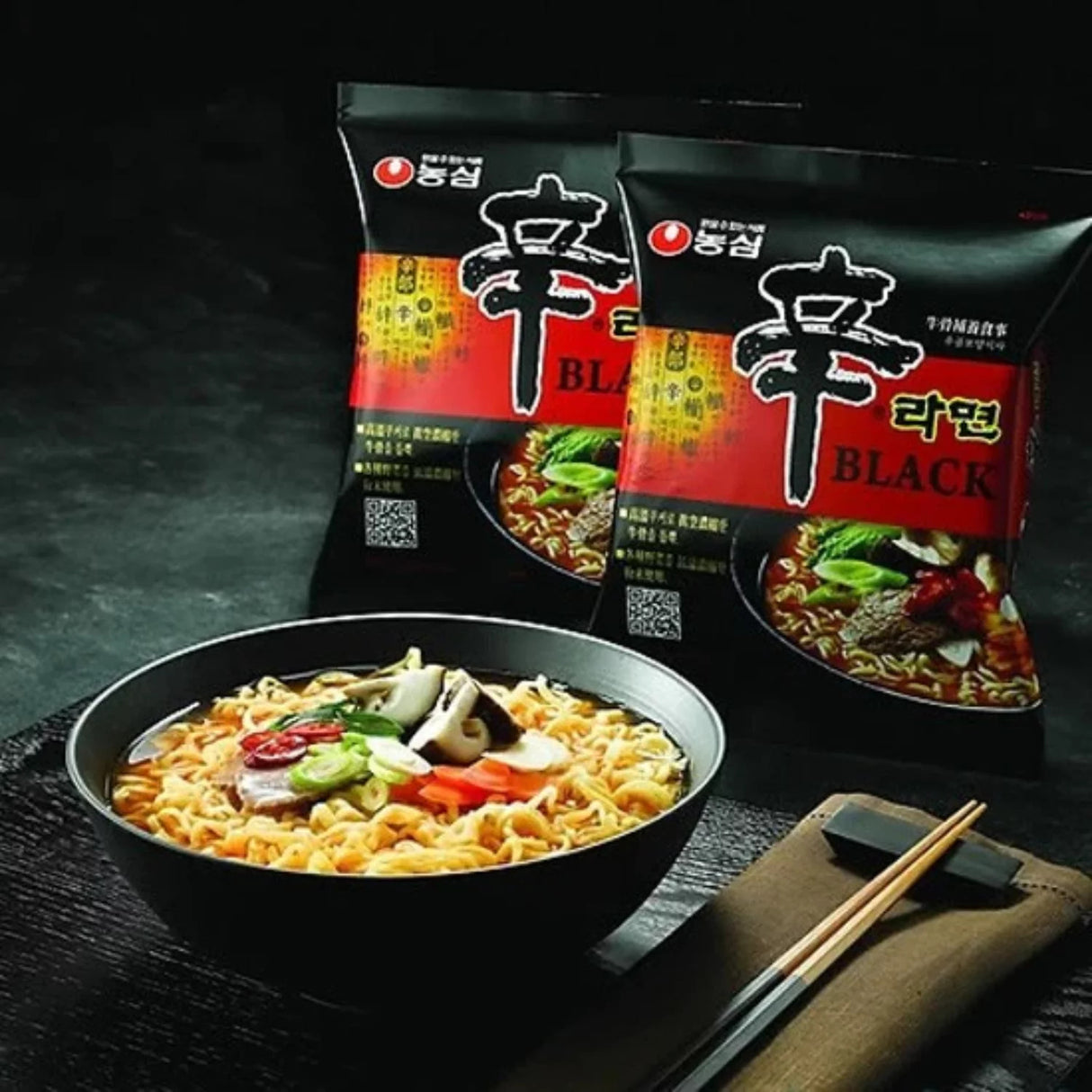 Greitai paruošiami makaronai Shin Ramyun Black su jautienos kaulų sultiniu NONGSHIM, 130 g