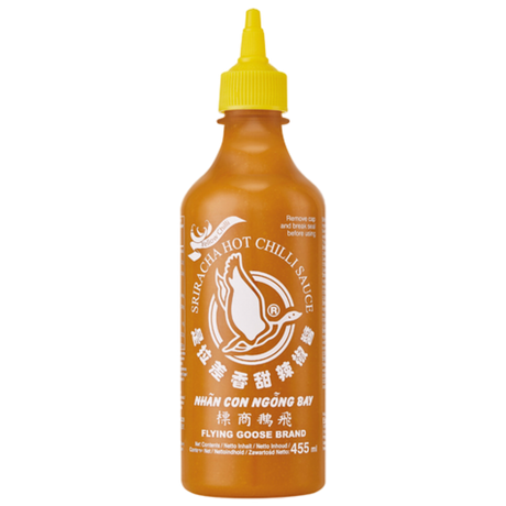 Sriracha with Mustard FLYING GOOSE, 455 ml plastic bottle