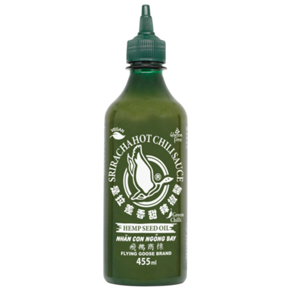 
                
                    Load image into Gallery viewer, Sriracha Green Chilli with Hemp Seed Oil FLYING GOOSE, 455 ml
                
            